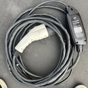 Schumacher Electric SC1455 EV Battery Charger Level 1/2 120/240V/16A Max Output